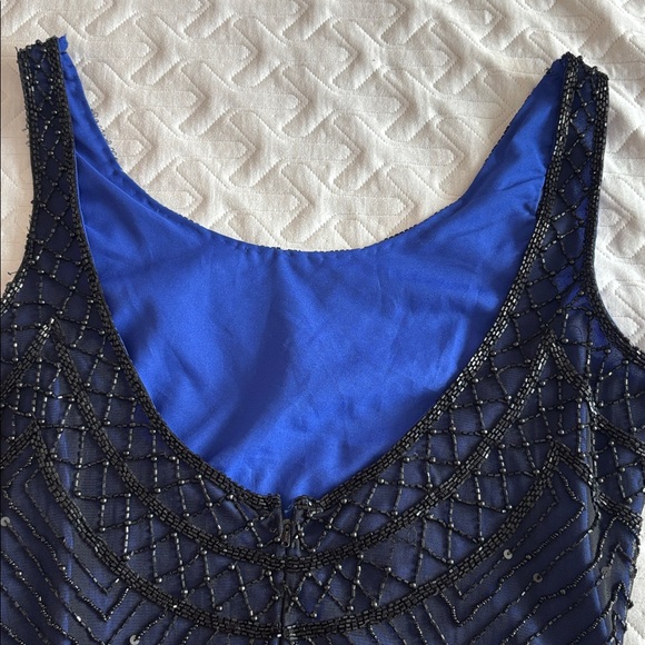 Stunning Geometric Pattern Beaded Cocktail Dress - Picture 12 of 16